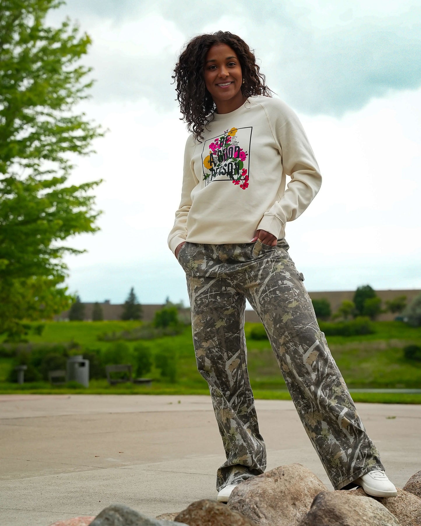 'In Bloom' Lightweight Crewneck - Bone